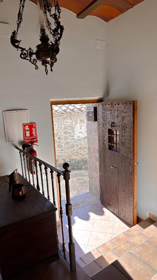 La Casa De La Acacia Apartment Olba ภายนอก รูปภาพ