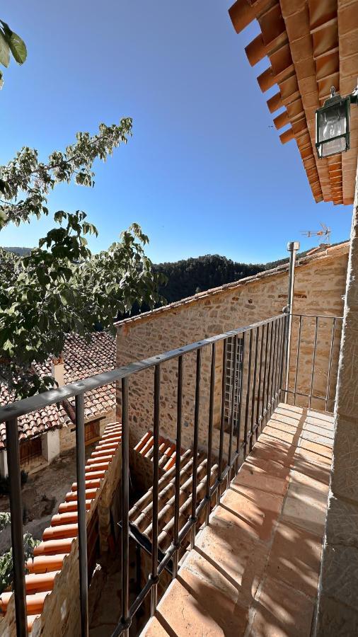 La Casa De La Acacia Apartment Olba ภายนอก รูปภาพ
