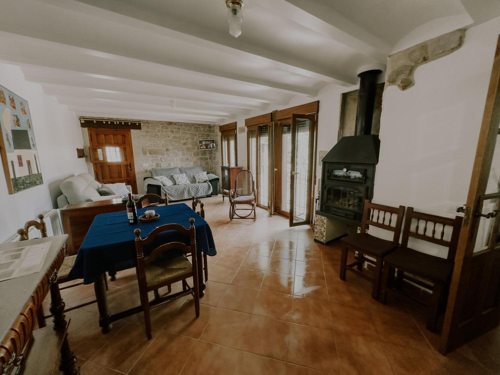 La Casa De La Acacia Apartment Olba ภายนอก รูปภาพ